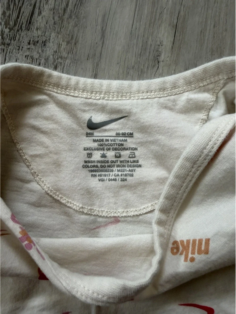 Nike 2 piece Matching set thermal waffle speckled bottoms size 24 months